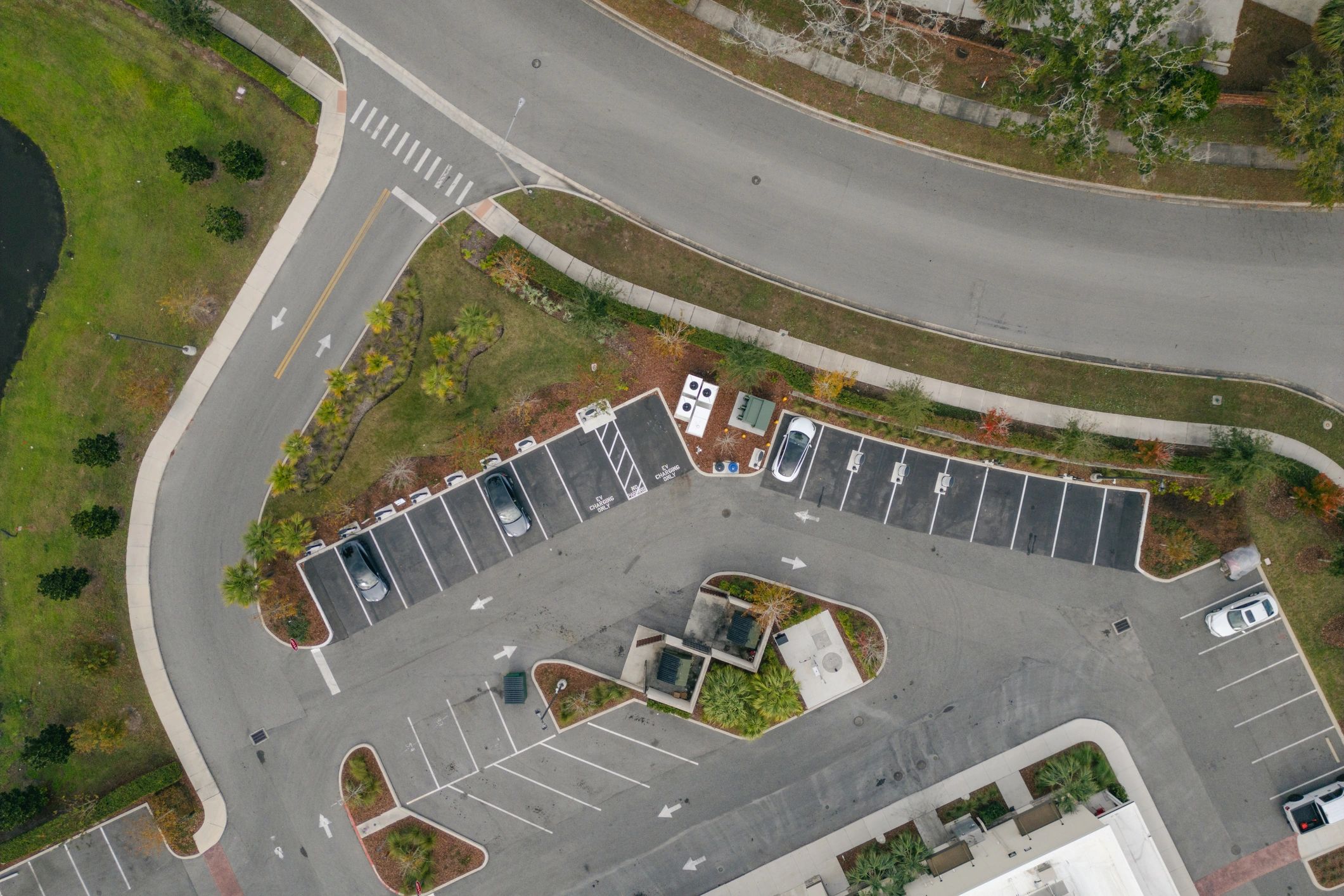 Electric vehicle charging station in city setting